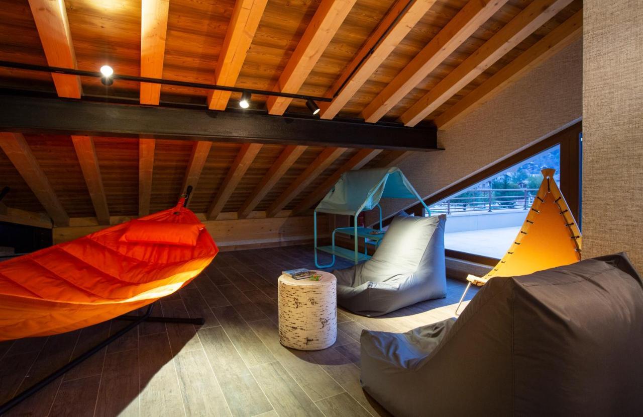 Hotel Base Camp Lodge - Bourg Saint Maurice Exteriér fotografie